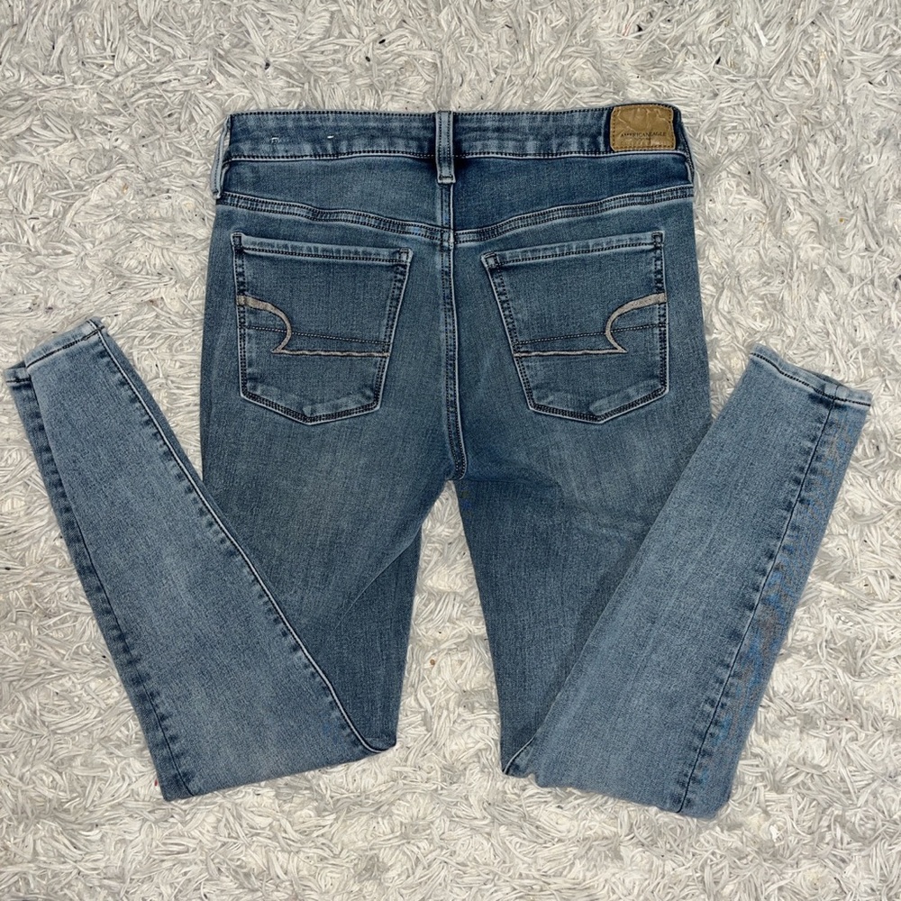 Light washed blue jeans from American Eagle size 2.